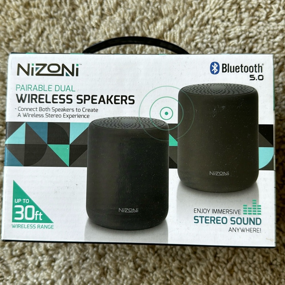 Nizoni Bluetooth dual wireless speakers. Brand new in the box.